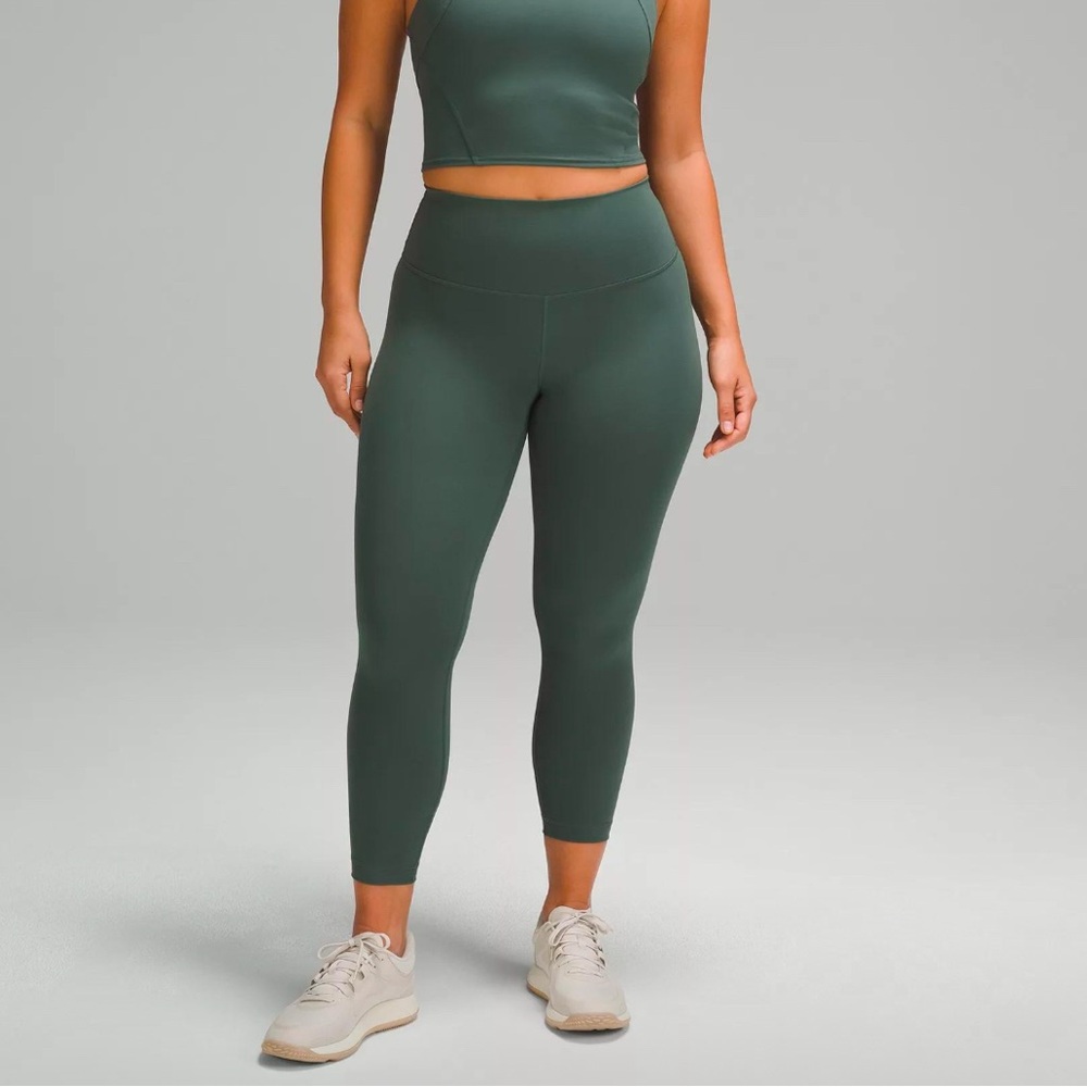 Lululemon Wunder Train contour fit 25”